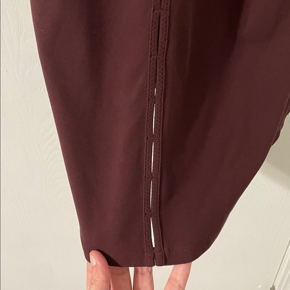 Athleta Like New Embellished Backside Buttery Soft Burgundy Tank Top Size XS - Picture 6 of 8